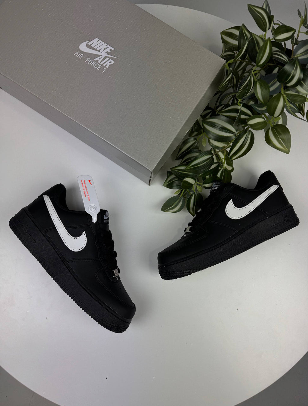 Кросівки Nike Air Force Black (білий свуш)🚀