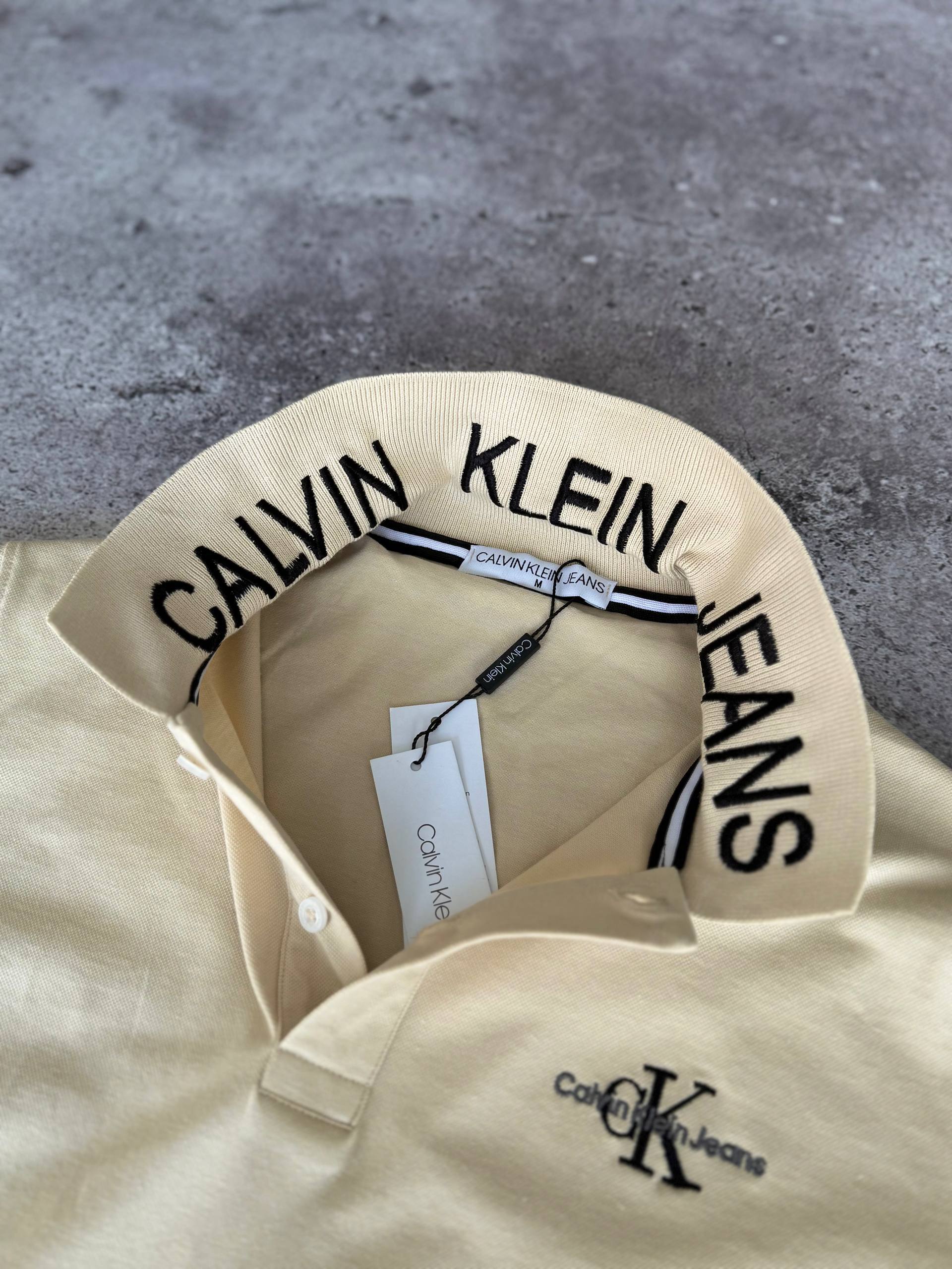 Футболка Calvin Klein Greige🚀